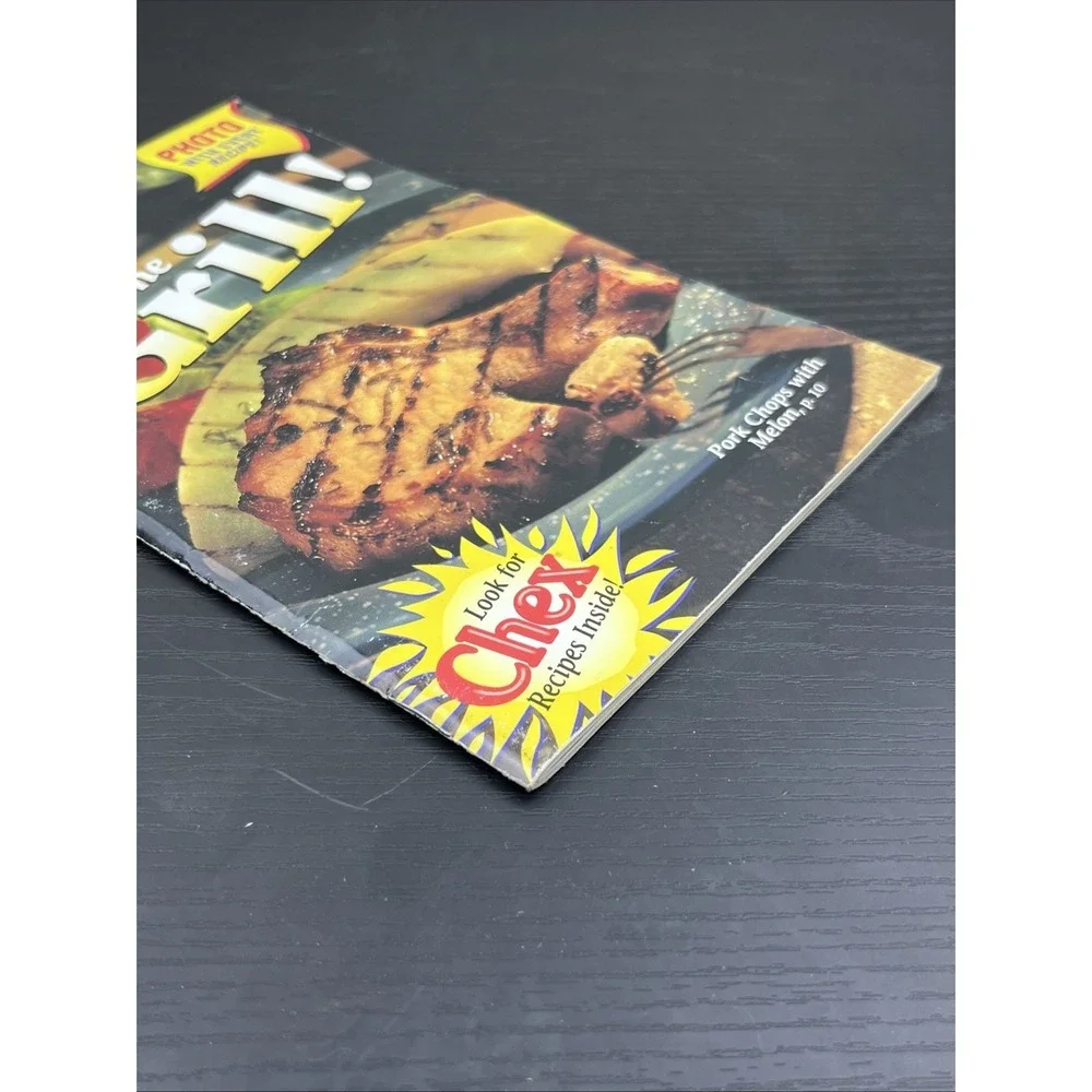 Betty Crocker On The Grill 2000 Cookbook Chex Recipes BBQ‎ Booklet